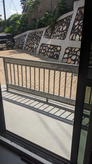 3bdrm Apartment in Bunga, Makindye for rent