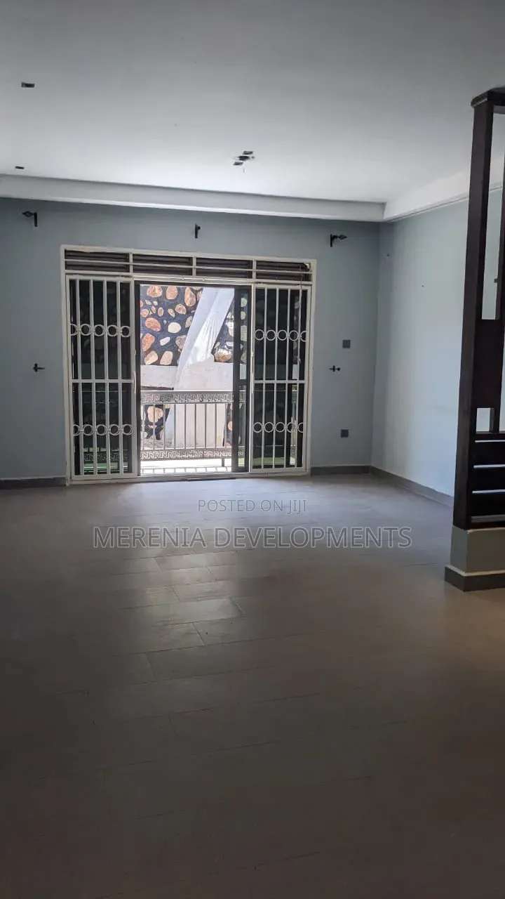 3bdrm Apartment in Bunga, Makindye for rent