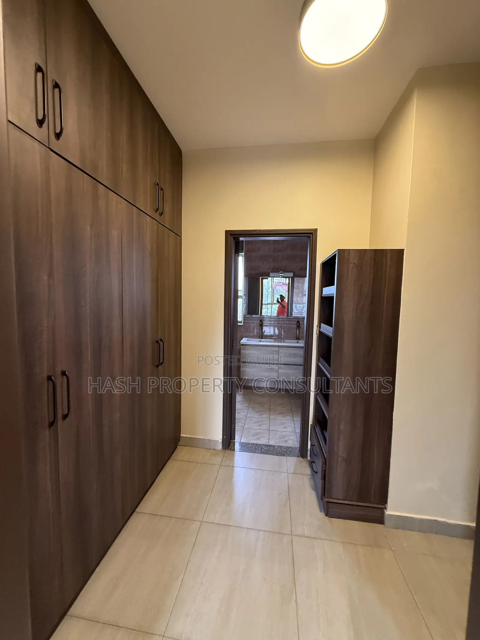 Furnished 4bdrm Villa in Muyenga, Central Division for rent