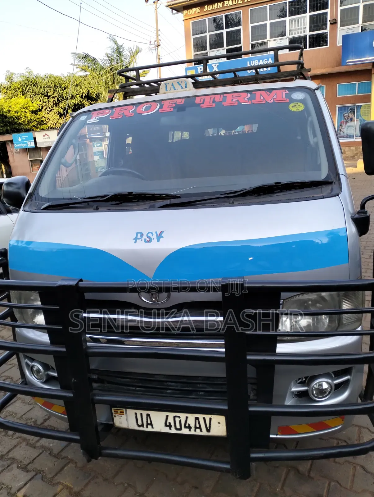 Toyota HiAce 2009 Silver