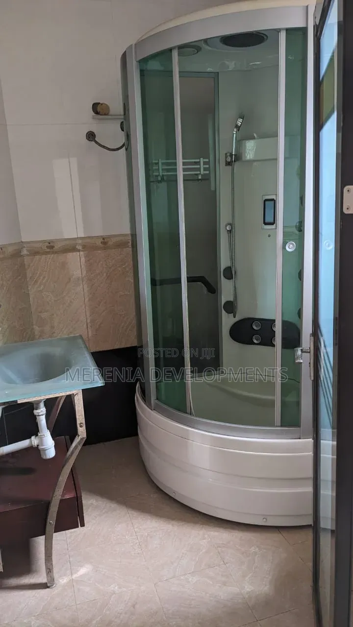 5bdrm House in Naguru, Nakawa for rent