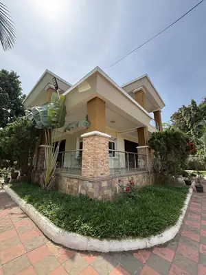 5bdrm House in Muyenga, Central Division for rent