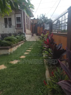 Furnished 3bdrm Bungalow in Mbalwa Police, Kira for sale