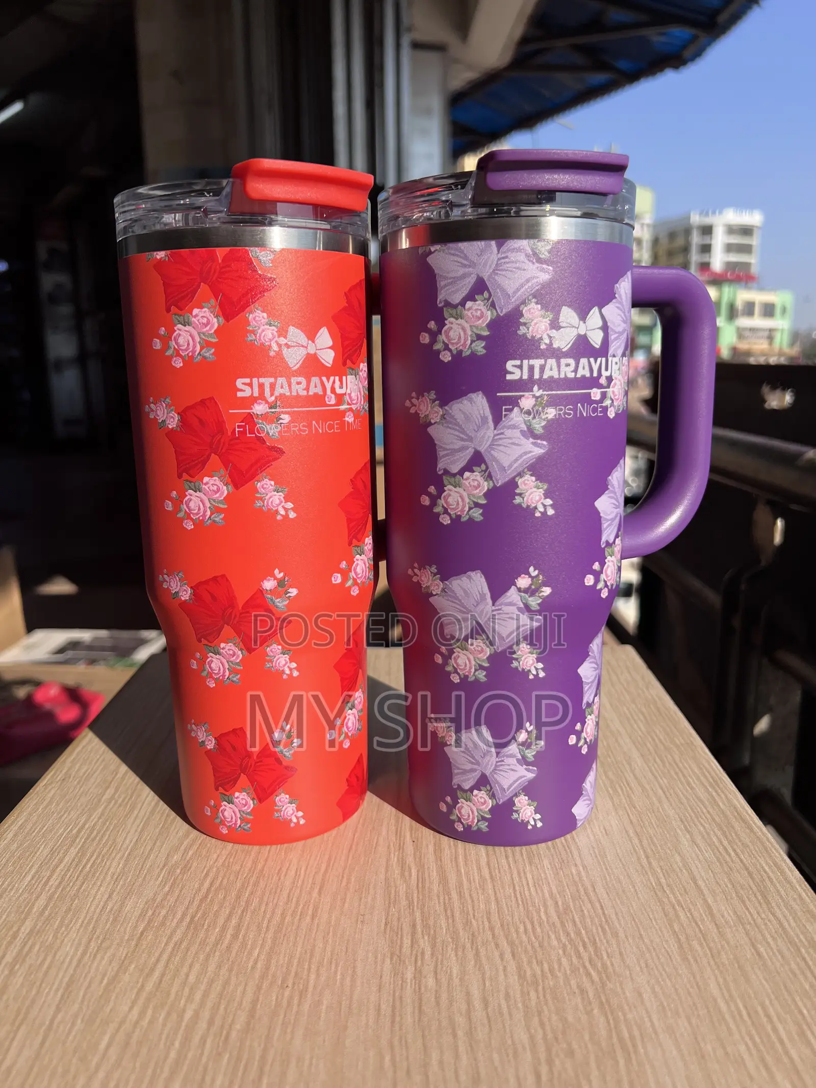 Keep Drinks Hot or Cold in Style- 900mls Vacuum Cup