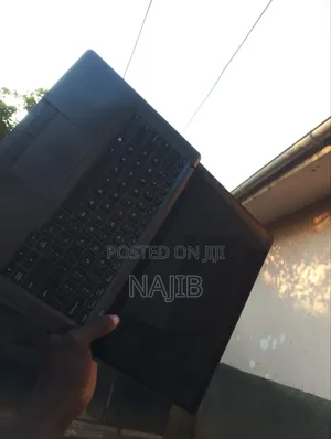 Dell Latitude 5300 2-in-1 Chromebook Enterprise 8GB Intel Core i7 256GB