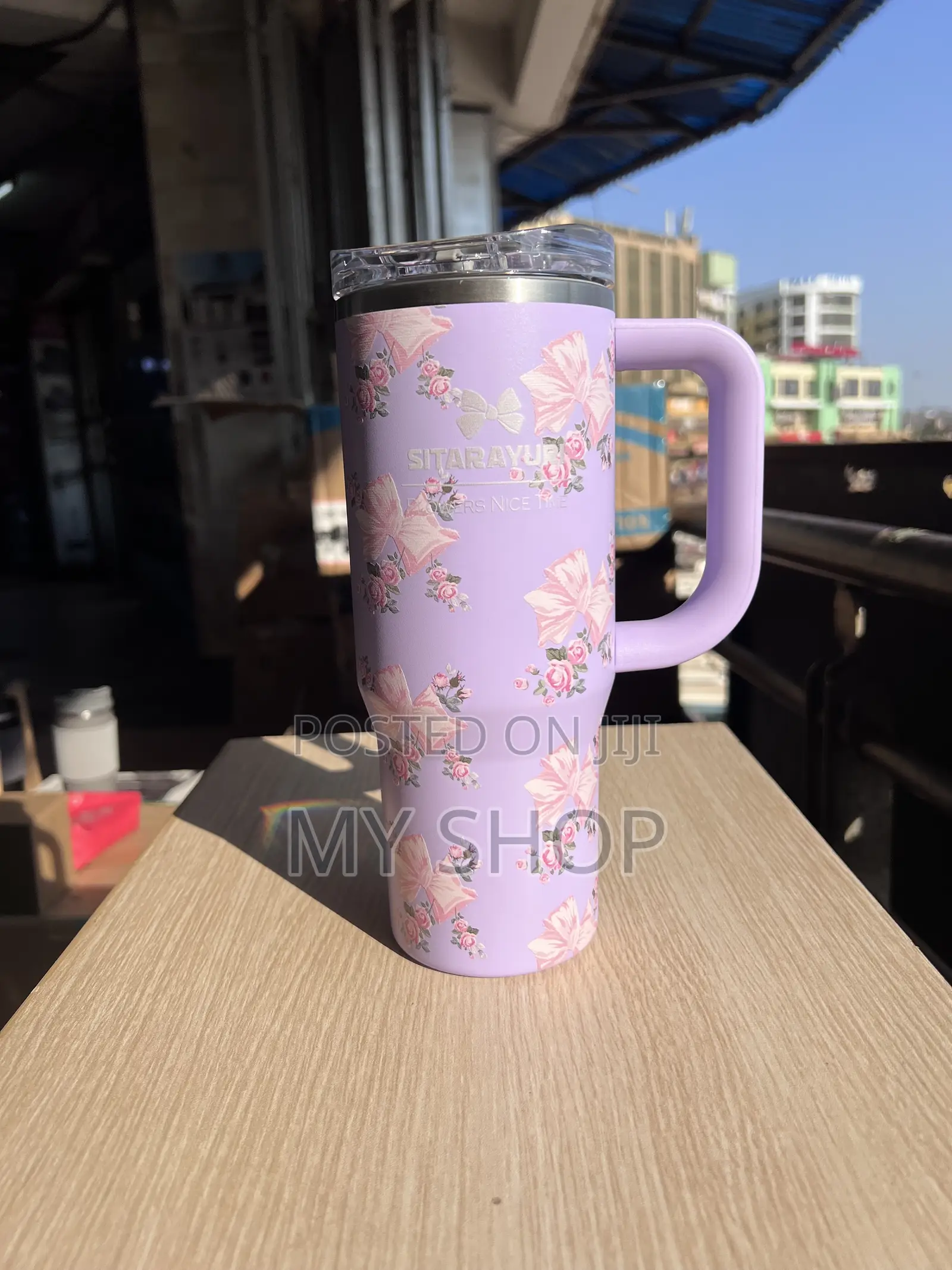 900ml Floral Travel Tumbler – Sip in Style