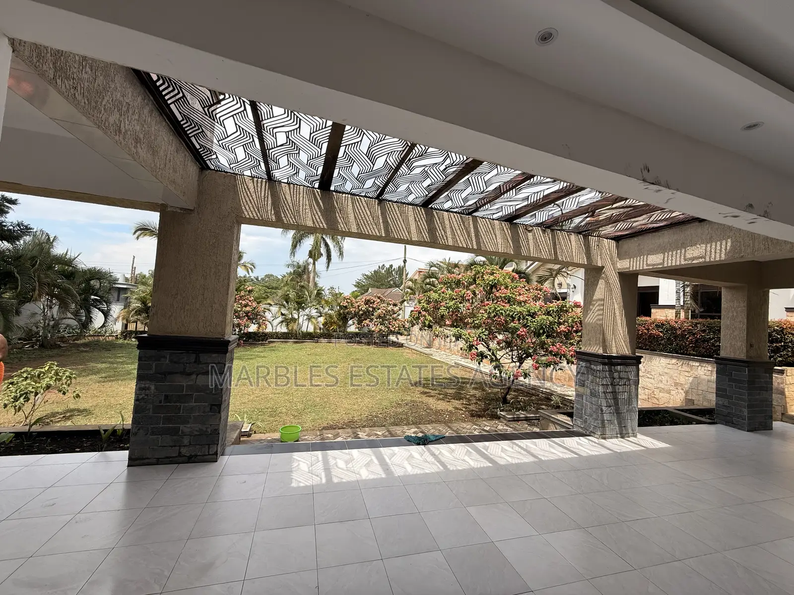 5bdrm House in Bugolobi, Central Division for sale