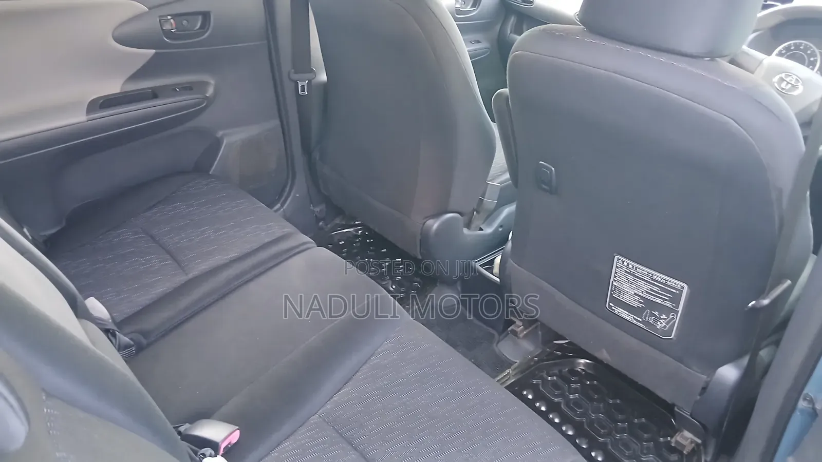 Toyota Wish 2012 Blue