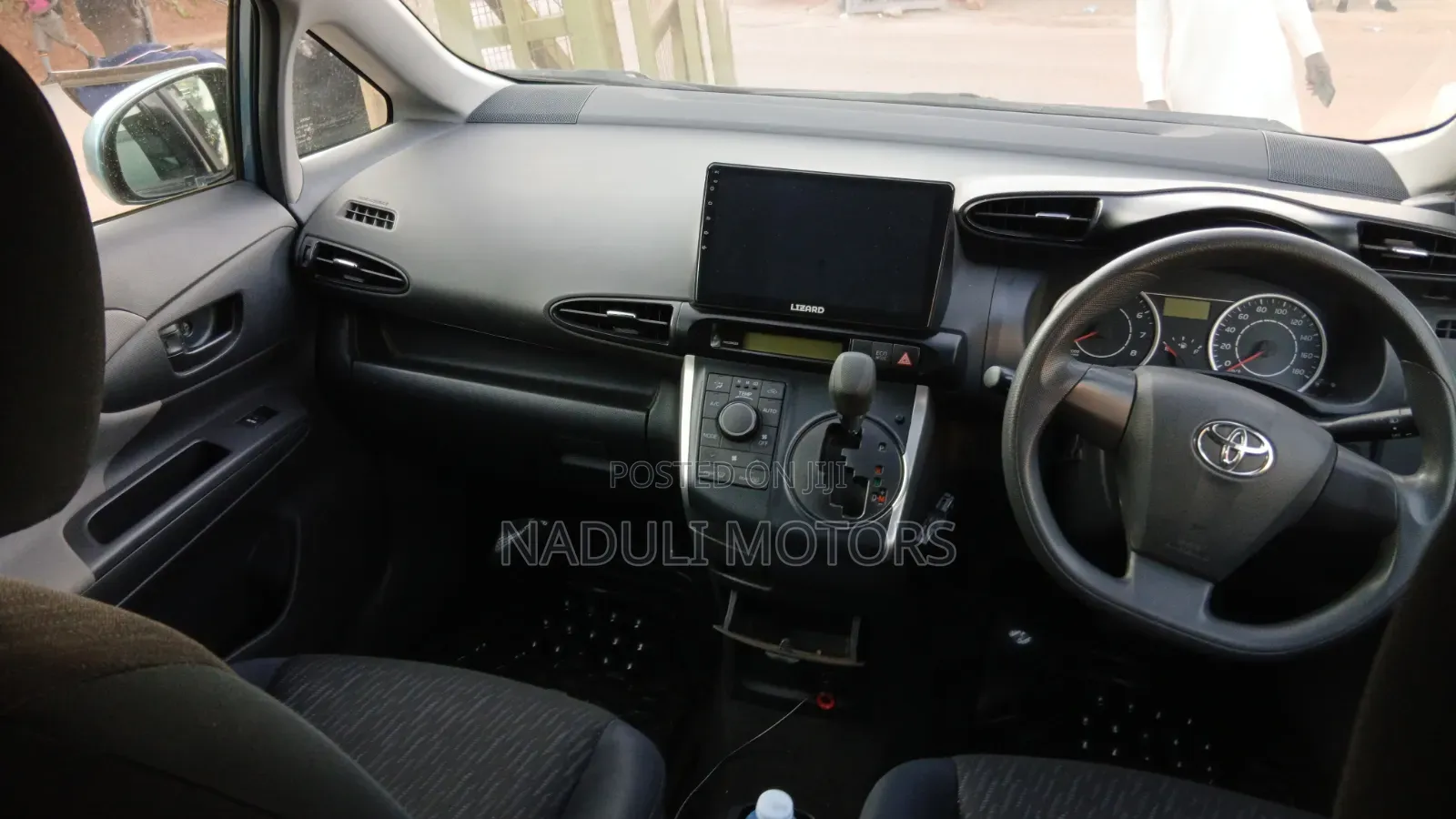 Toyota Wish 2012 Blue
