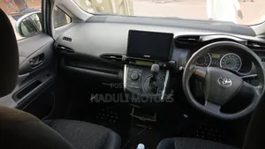 Toyota Wish 2012 Blue