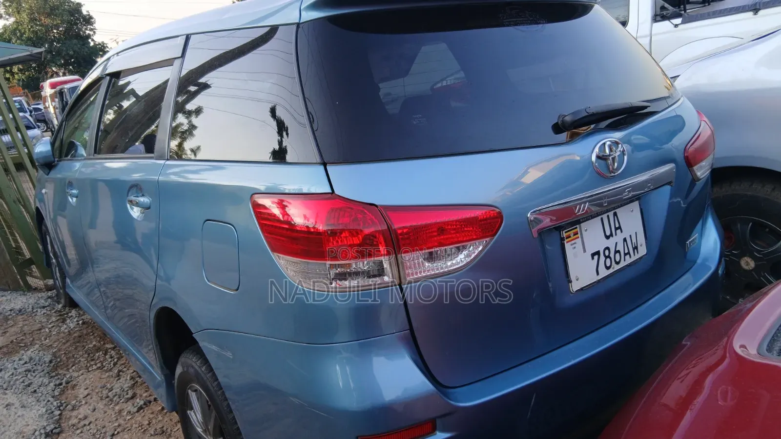 Toyota Wish 2012 Blue