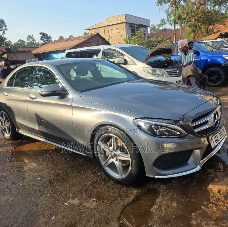 Mercedes-Benz C200 2016 Gray