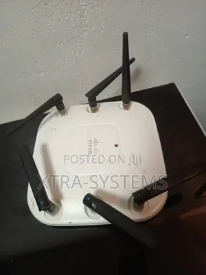 Cisco Aironet 1262n Dual-Band Enterprise Wireless Access Point.