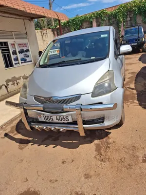 Toyota Voxy 2009 Silver