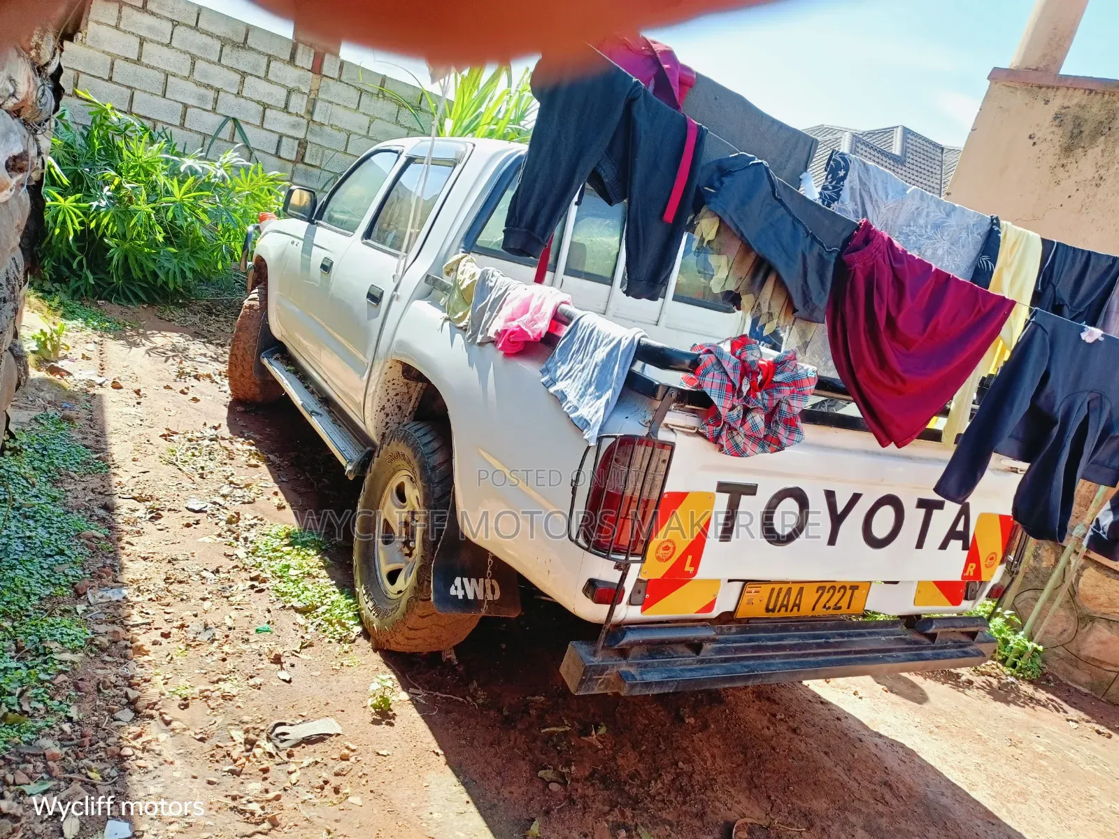 Toyota Voxy 2004 Blue