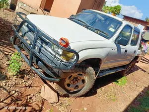 Toyota Voxy 2004 Blue