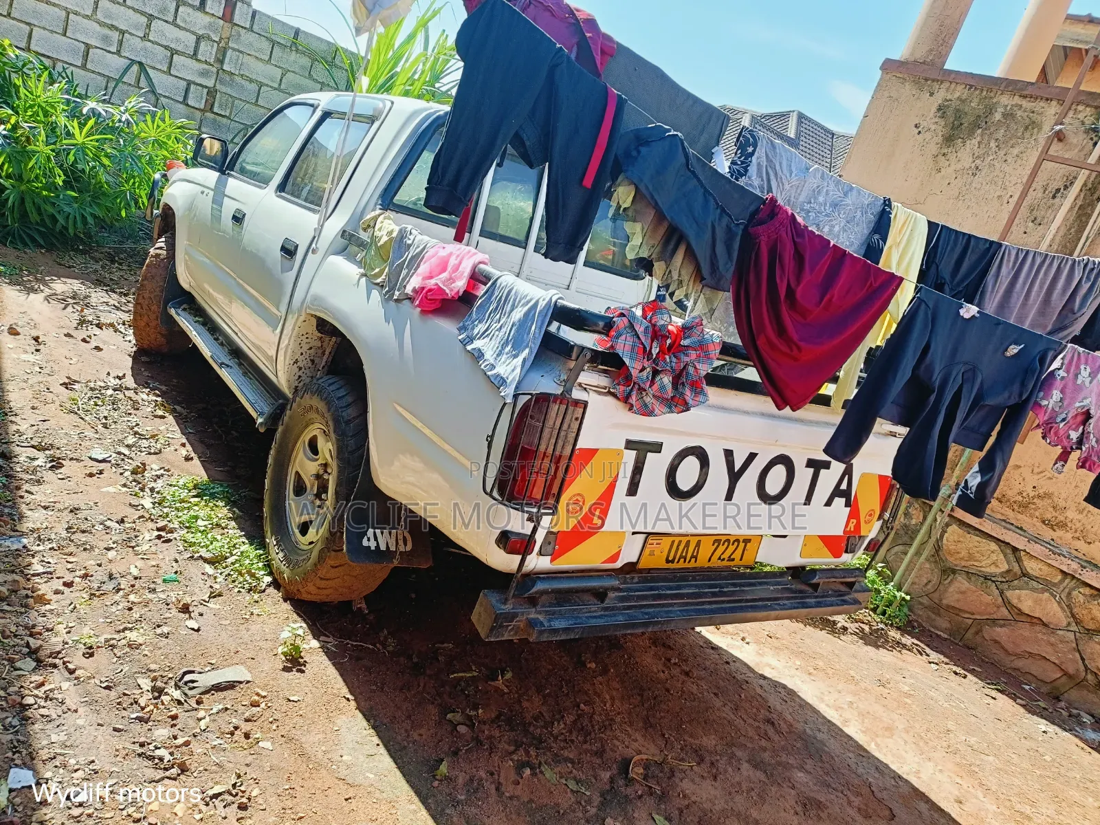 Toyota Voxy 2004 Blue