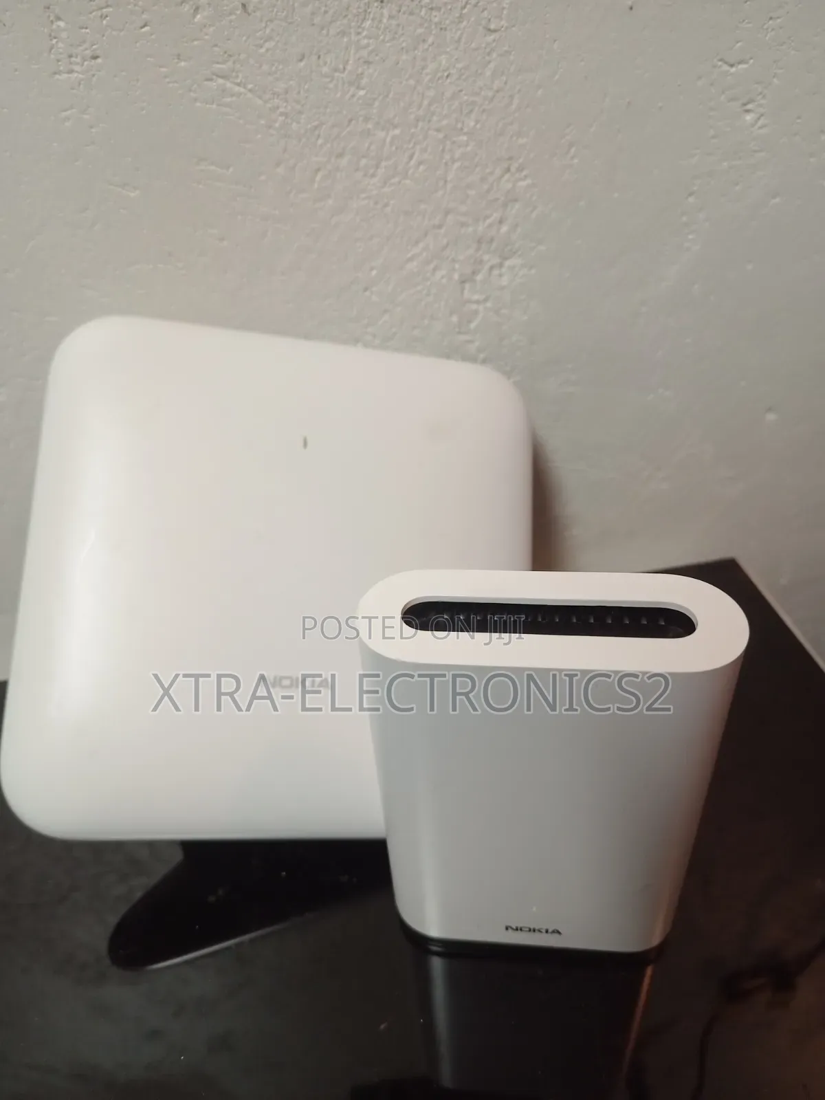 Fastmile 5g Outdoor Receiver + Nokia Wifi Beacon Mesh Router Kit.