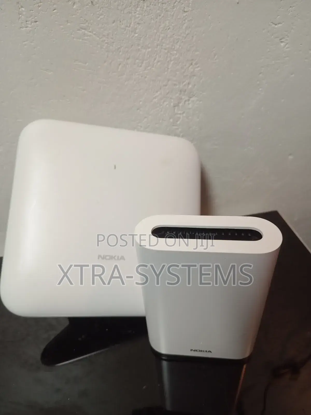 Fastmile 5g Outdoor Receiver + Nokia Wifi Beacon Mesh Router Kit.