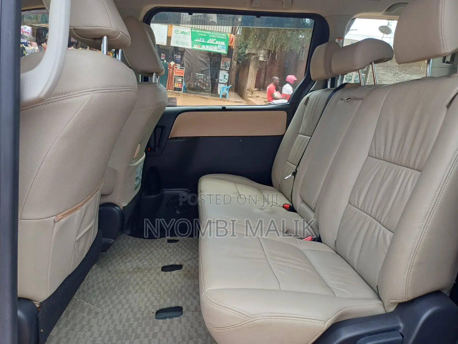 Toyota Noah 2015 Red