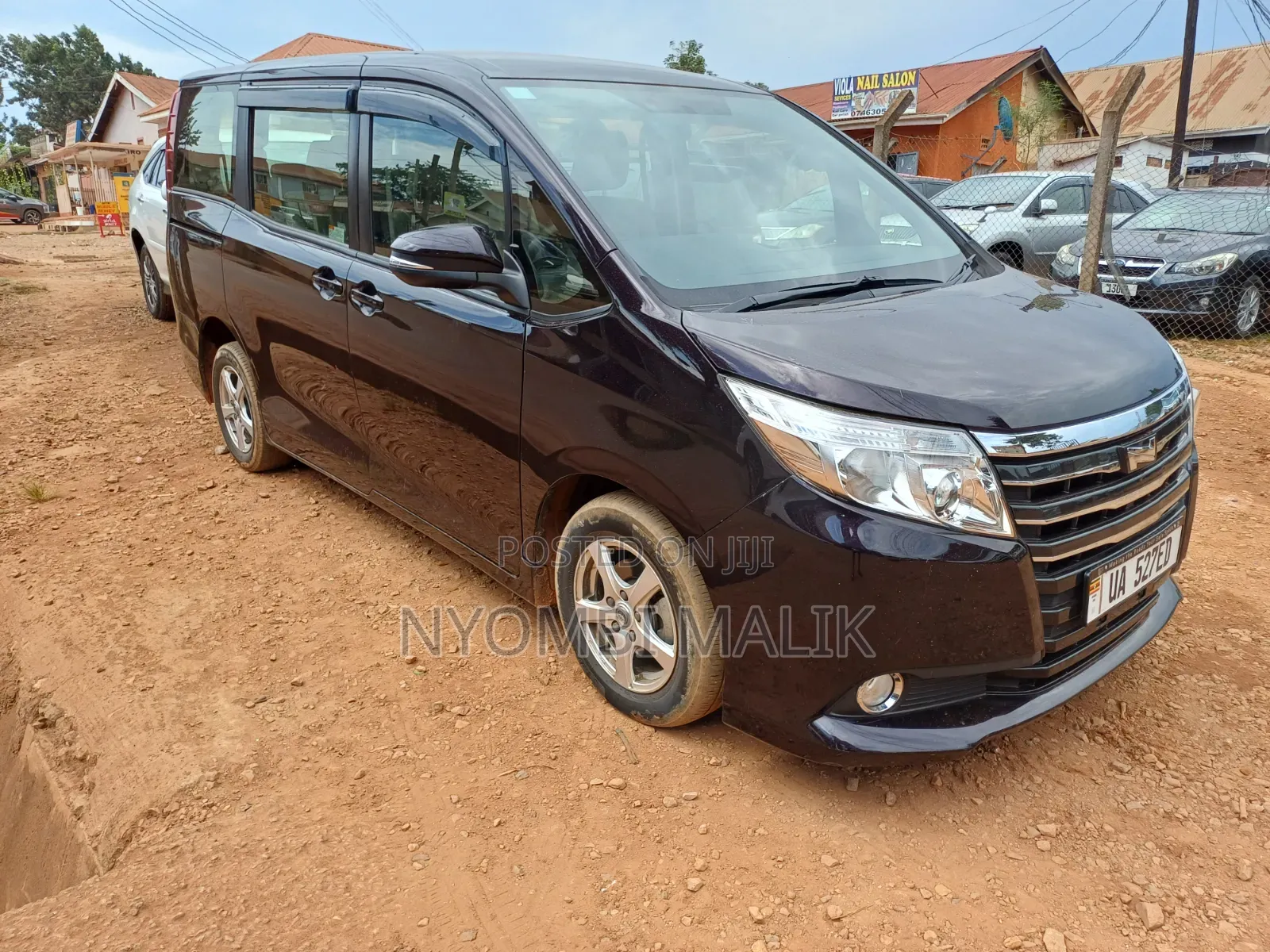 Toyota Noah 2015 Red