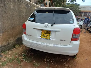 Toyota Corolla Fielder 2009 Pearl