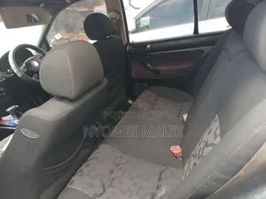 Volkswagen Golf 2003 Silver