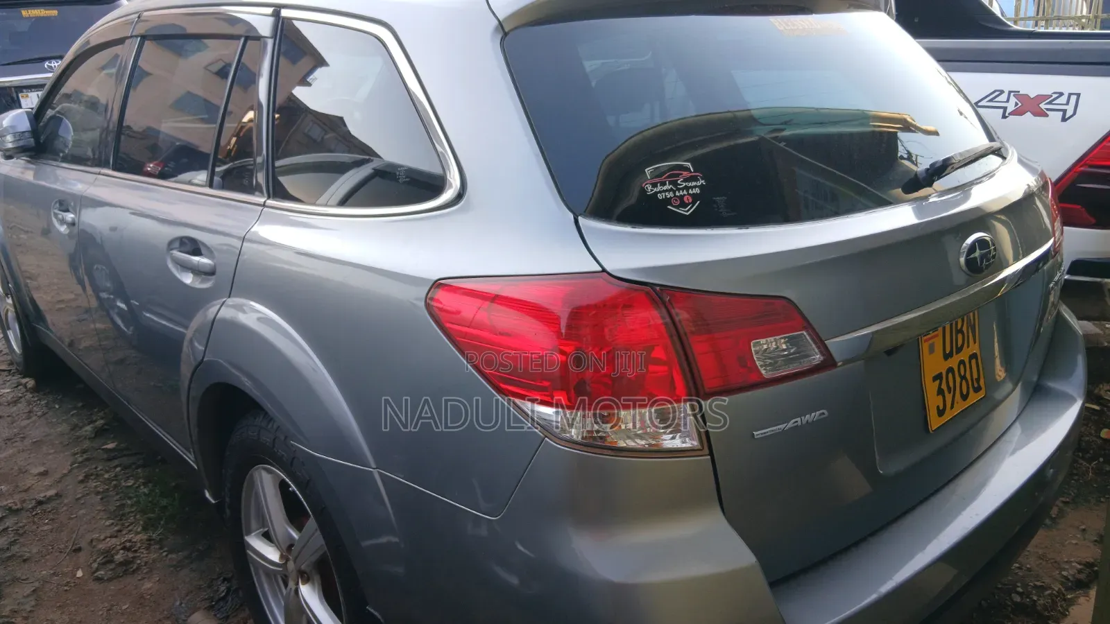 Subaru Outback 2010 Silver