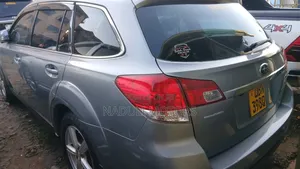 Subaru Outback 2010 Silver