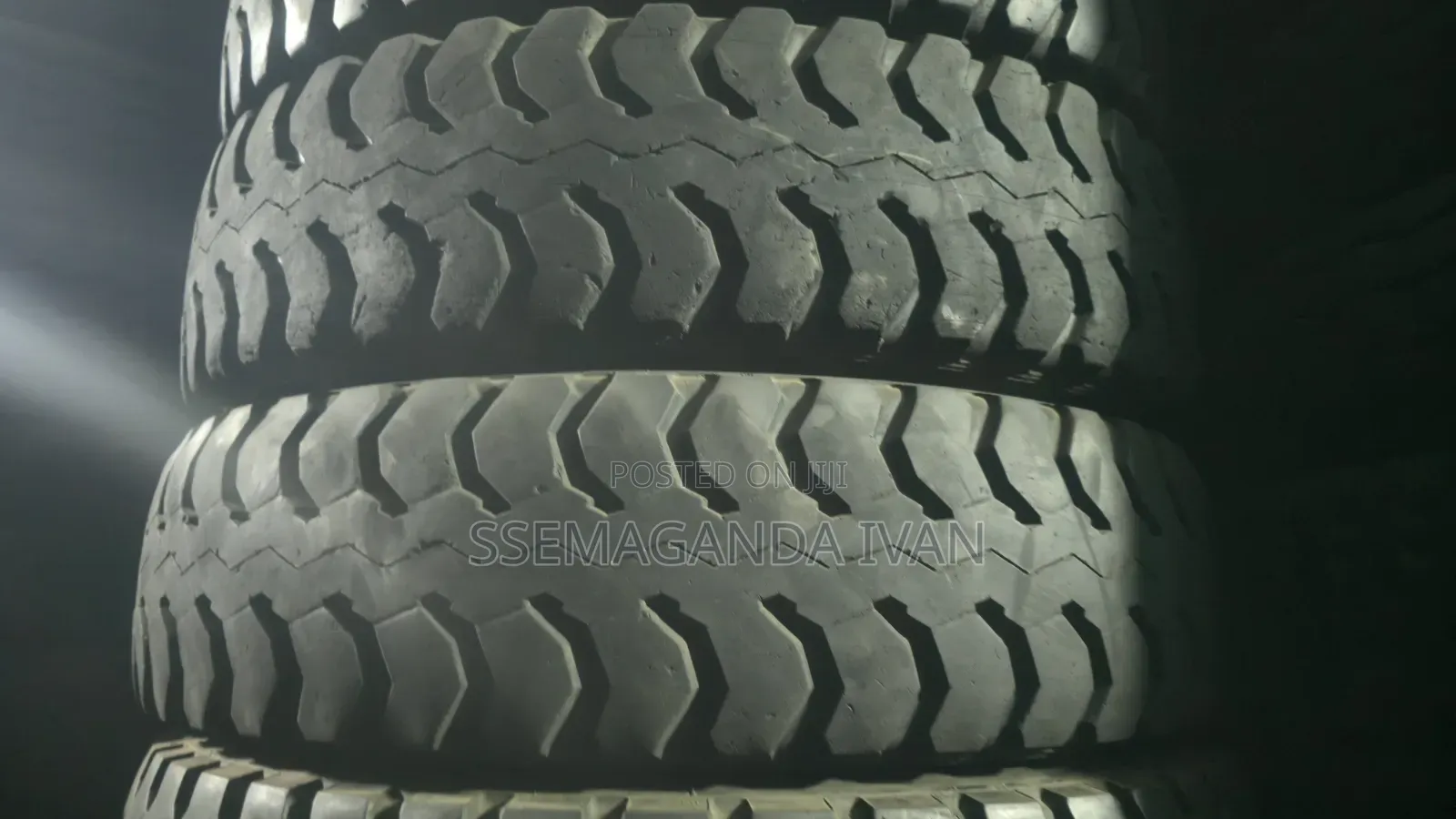 825r16 Used Mudgrip Fuso Tyres