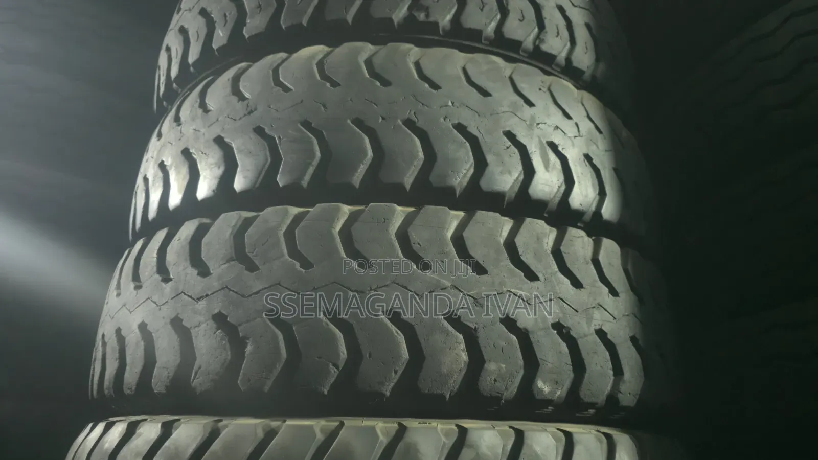 825r16 Used Mudgrip Fuso Tyres
