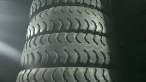 825r16 Used Mudgrip Fuso Tyres