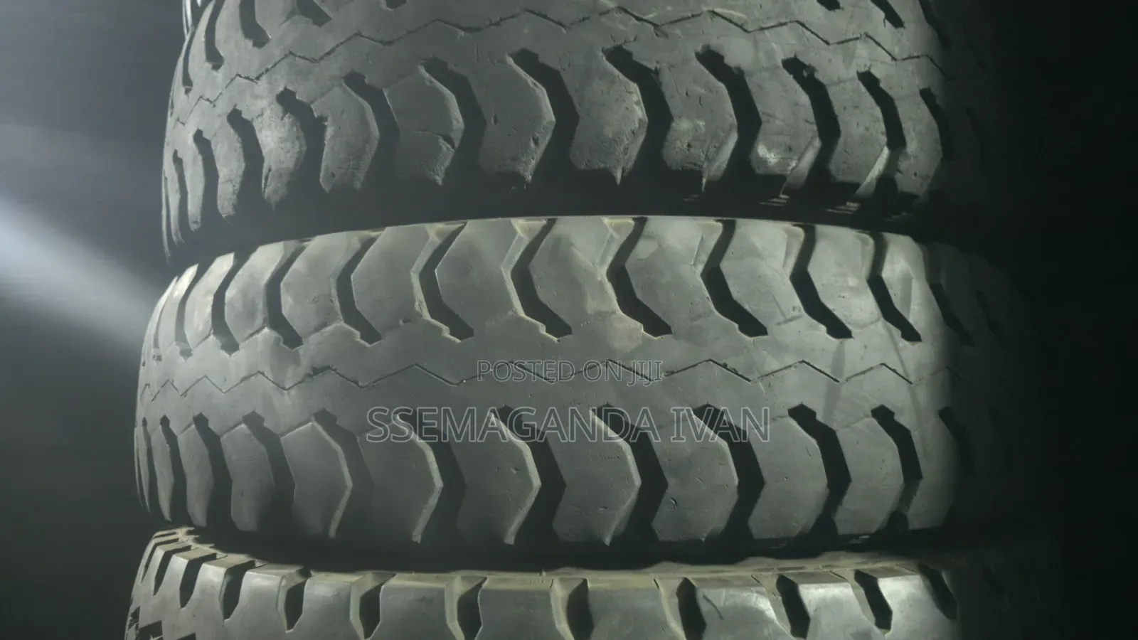 825r16 Used Mudgrip Fuso Tyres