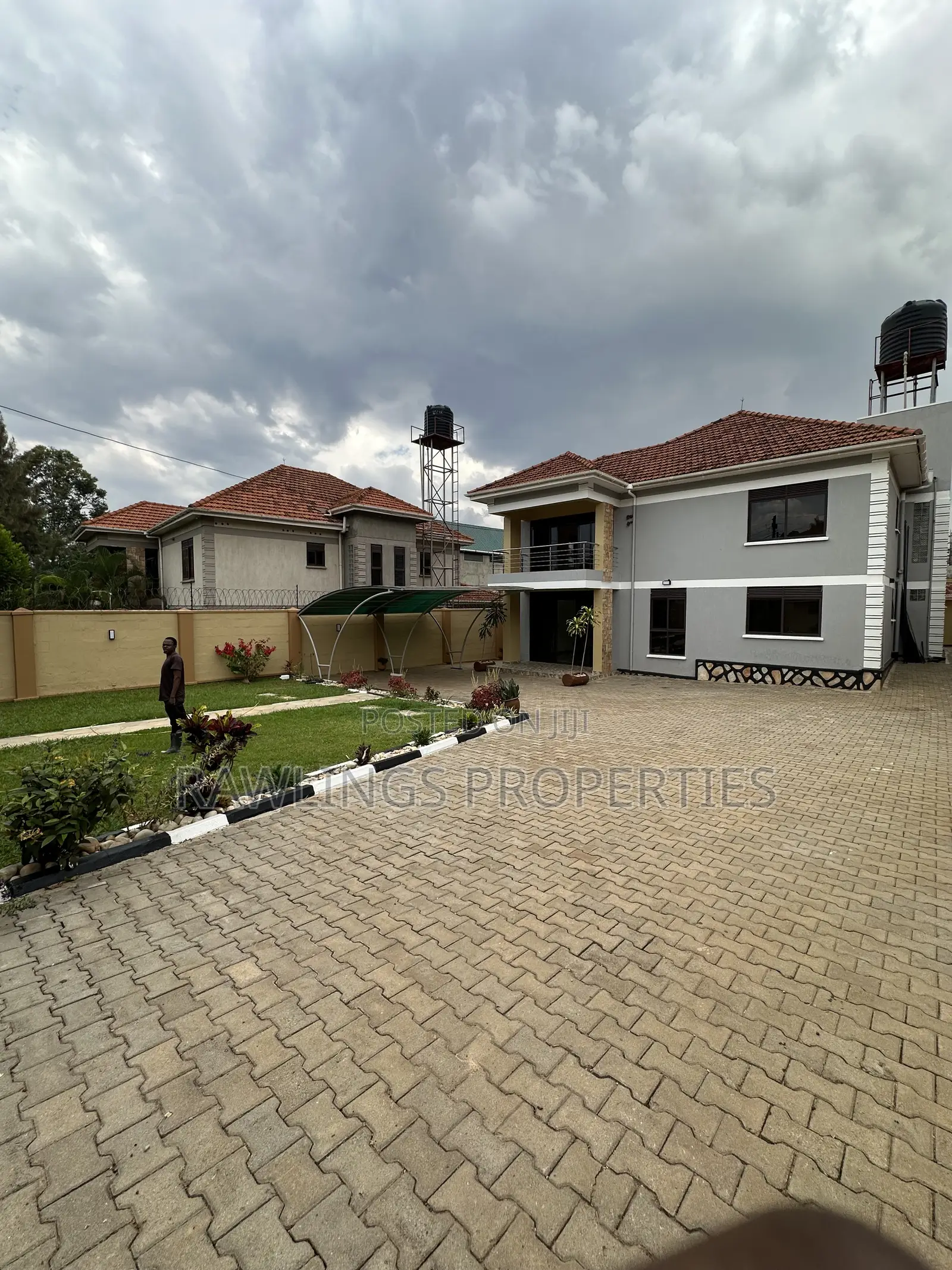 4bdrm Townhouse / Terrace in Canaan Estate, Makindye for rent