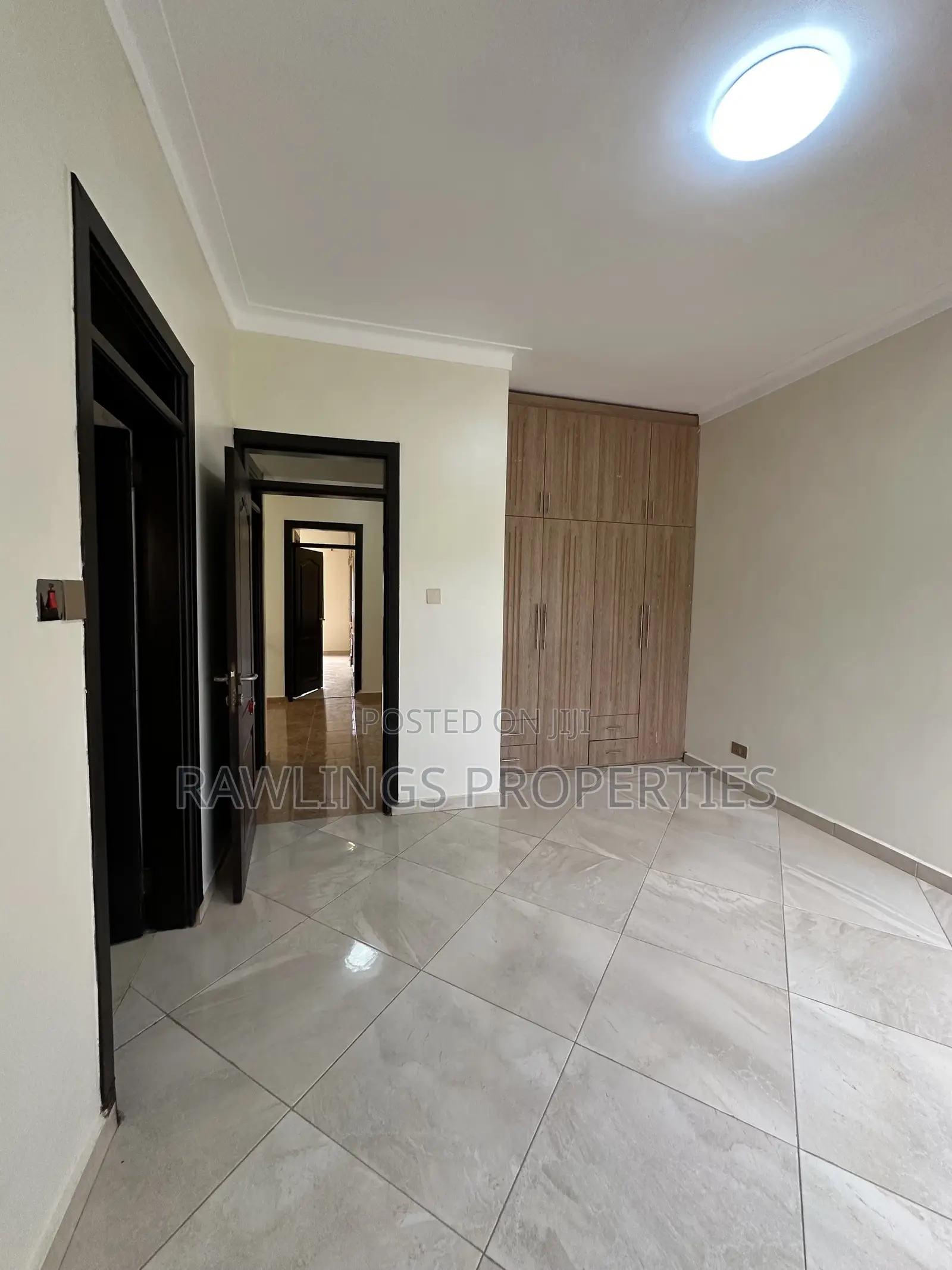 4bdrm Townhouse / Terrace in Canaan Estate, Makindye for rent