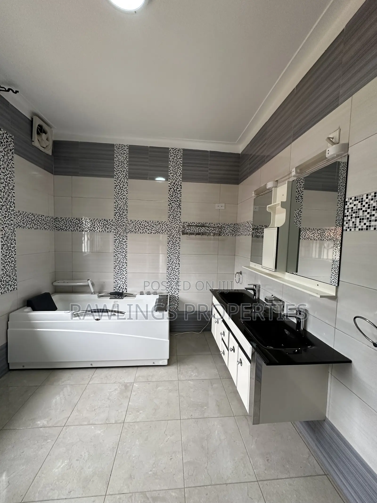 4bdrm Townhouse / Terrace in Canaan Estate, Makindye for rent
