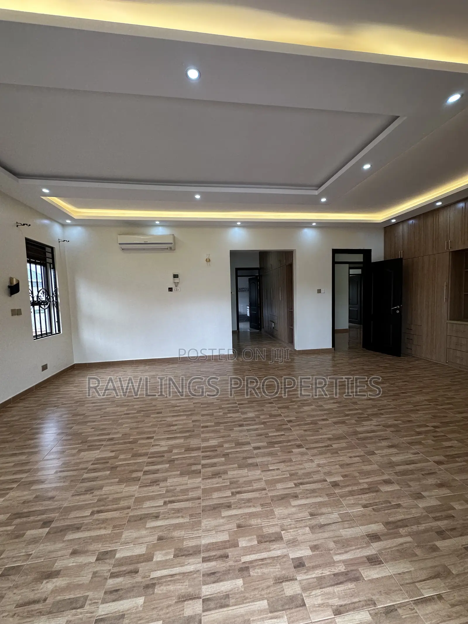 4bdrm Townhouse / Terrace in Canaan Estate, Makindye for rent
