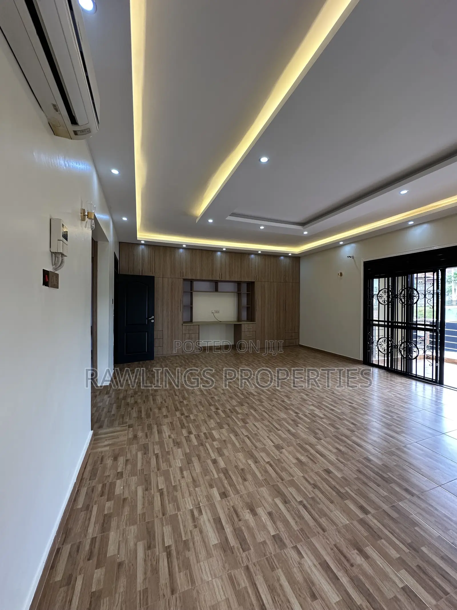 4bdrm Townhouse / Terrace in Canaan Estate, Makindye for rent