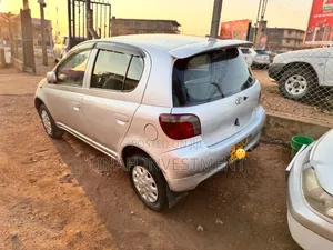 Toyota Vitz 2004 Pink