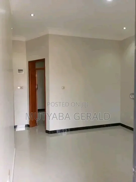 1bdrm Apartment in Lweza, Central Division for rent