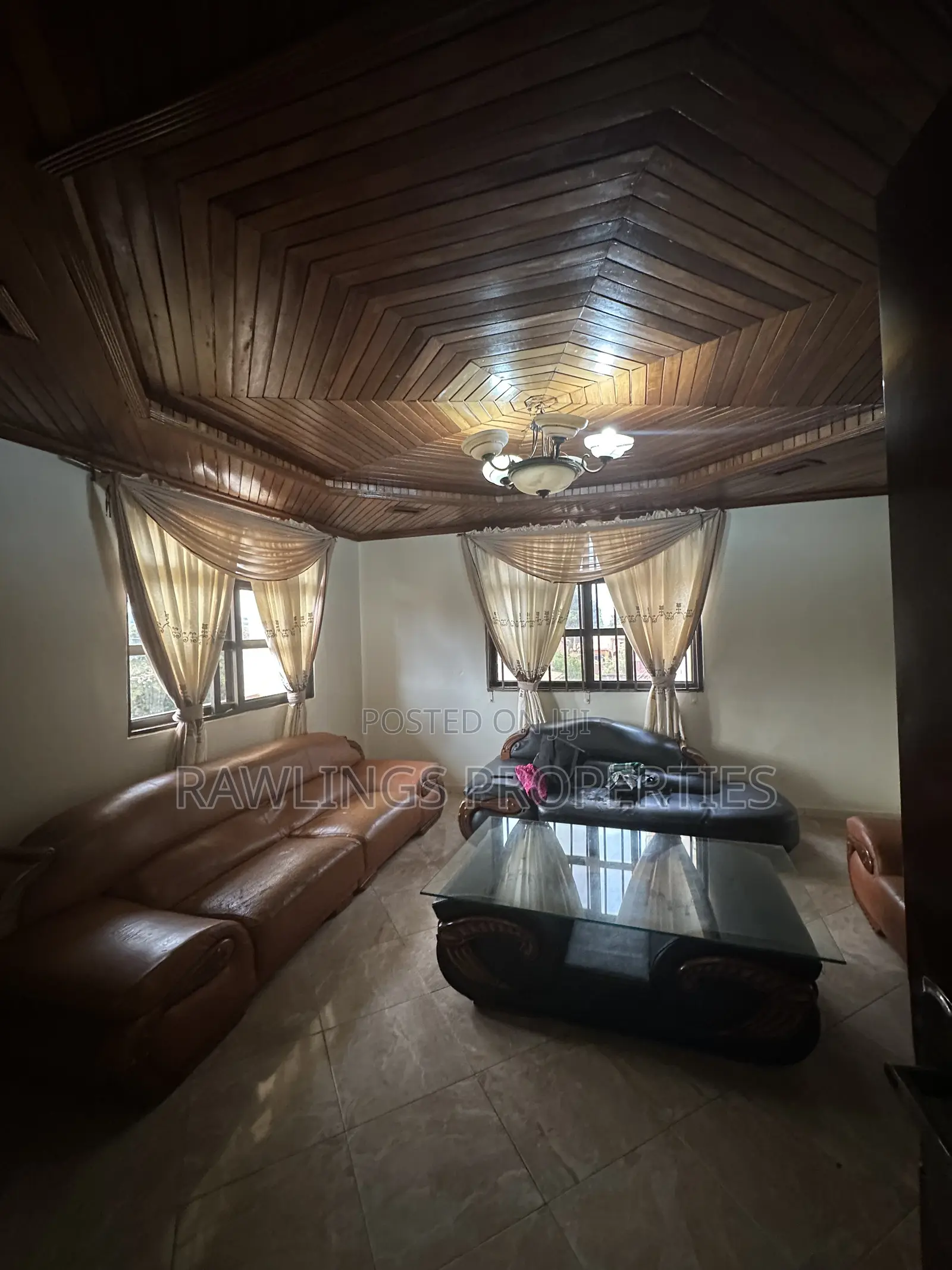 5bdrm Duplex in Bunamwaya, Rubaga for sale