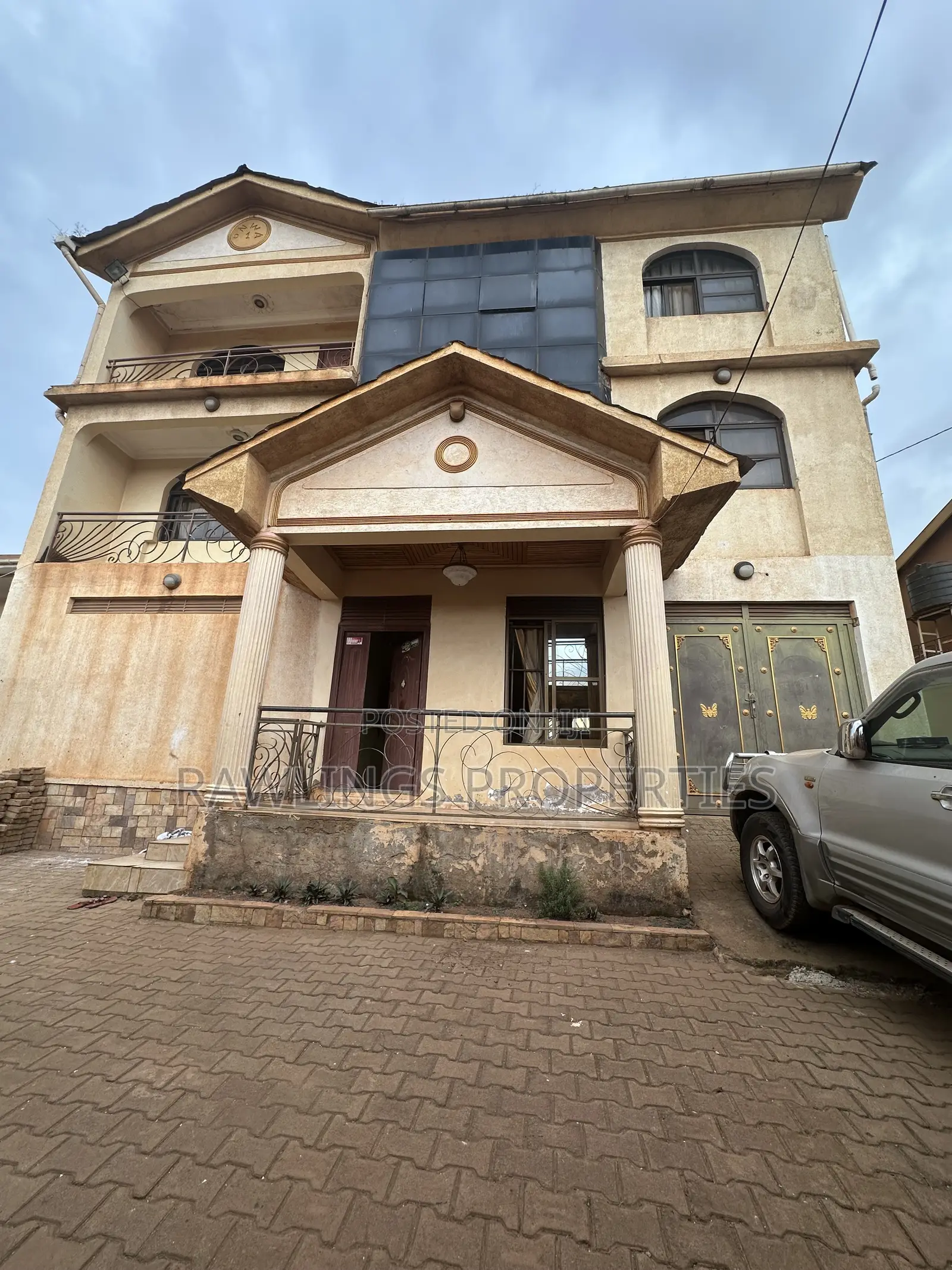 5bdrm Duplex in Bunamwaya, Rubaga for sale