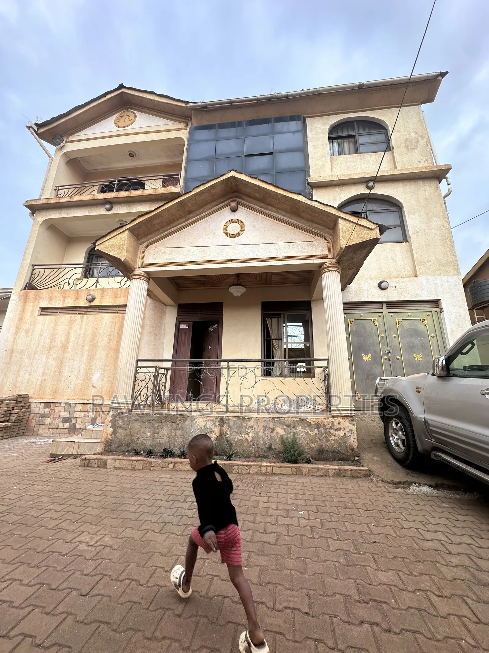 5bdrm Duplex in Bunamwaya, Rubaga for sale