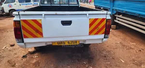 Nissan Pick-Up 1993 White