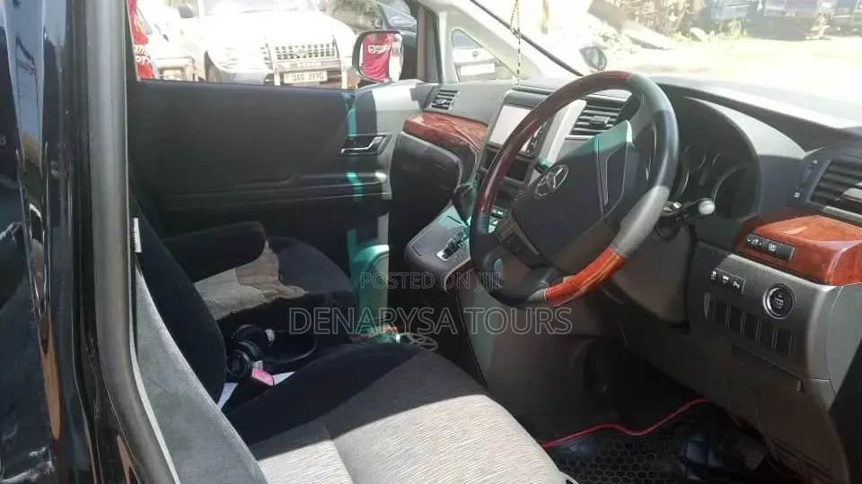 Toyota Alphard 2011 Black