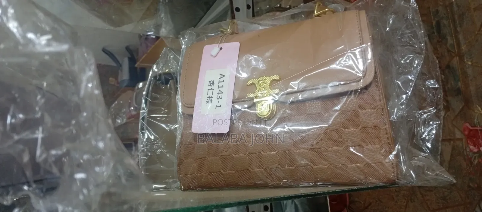 Ladies Bags for Both Parties and Outings