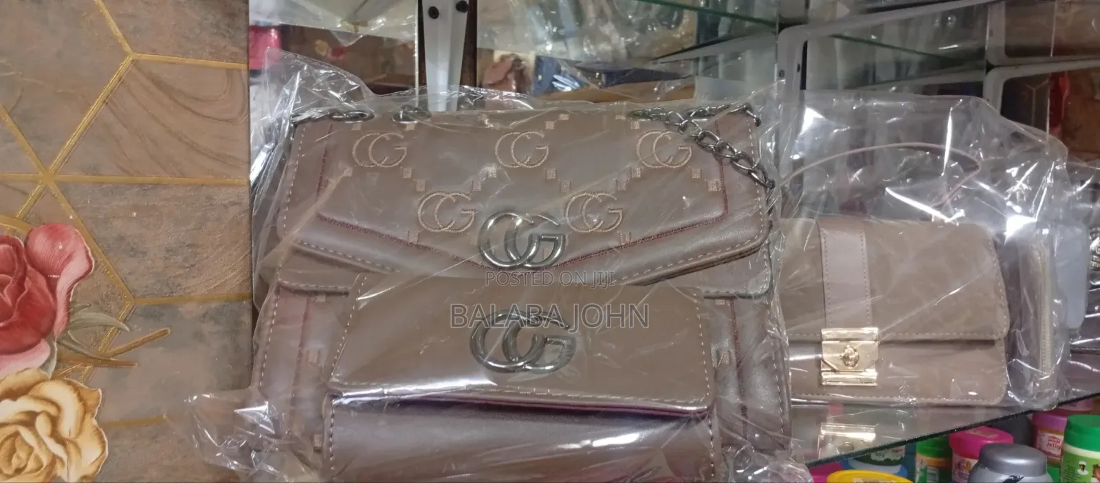 Ladies Bags for Both Parties and Outings