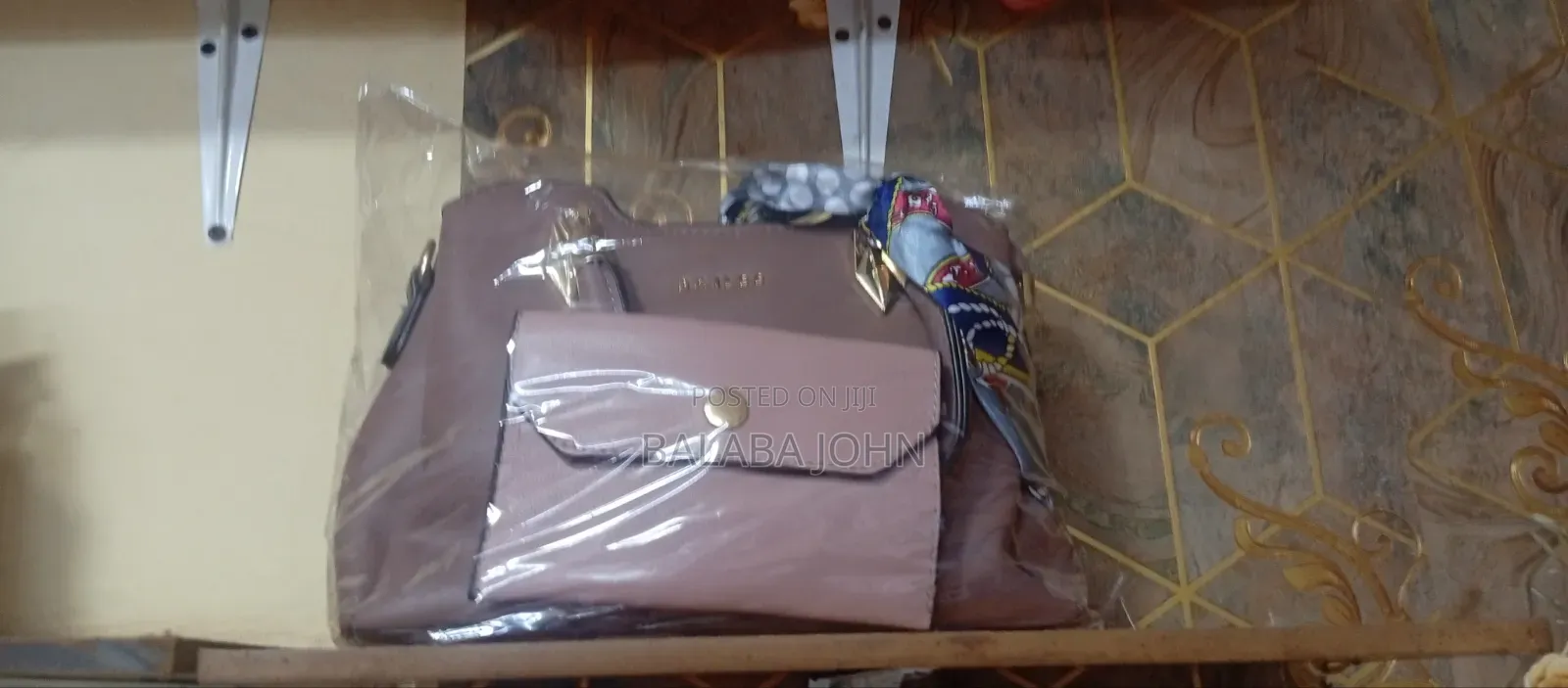 Ladies Bags for Both Parties and Outings