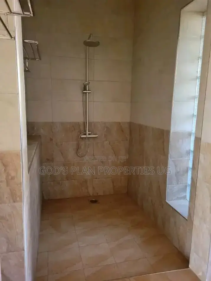 3bdrm Apartment in Naguru Estate, Nakawa for rent