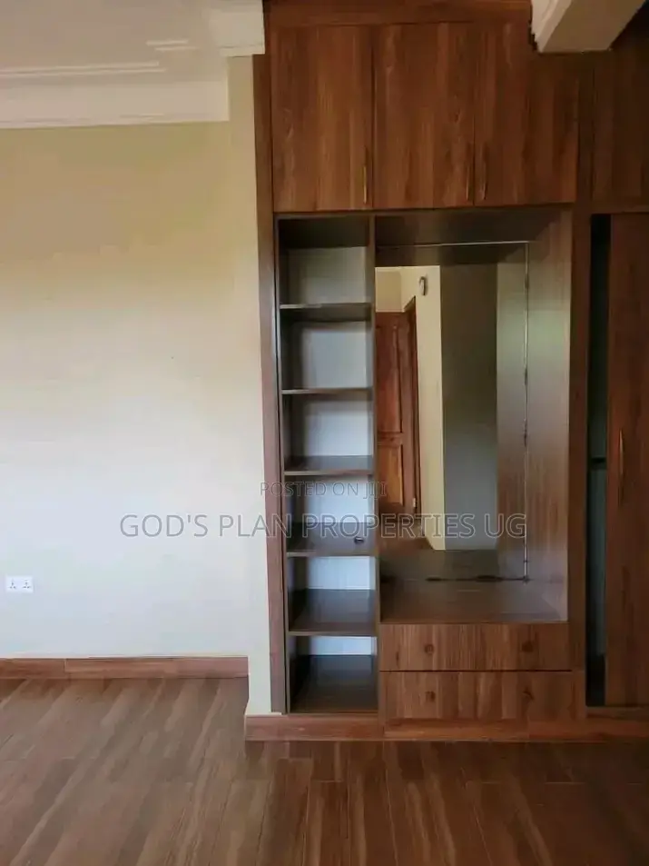 3bdrm Apartment in Naguru Estate, Nakawa for rent